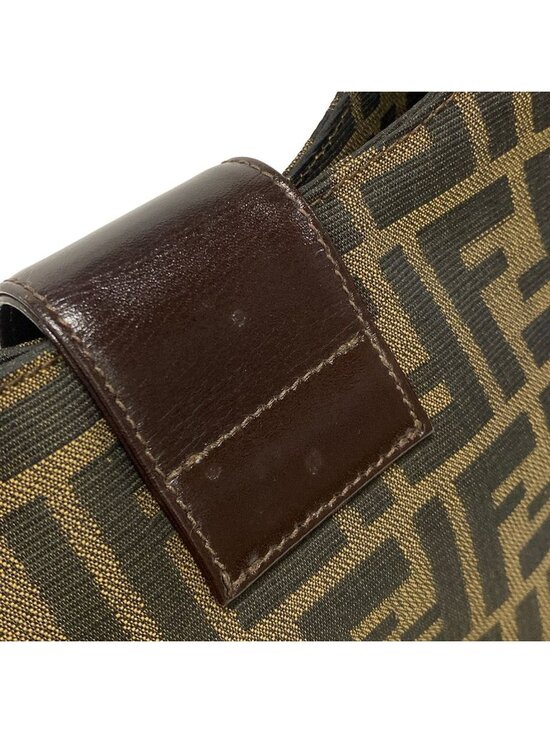 Fendi Zucca monogram shoulder bag in iconic brown FF canvas  Fendi Shoulder Bag Zucca Pattern Light Brown Black Dark Leather